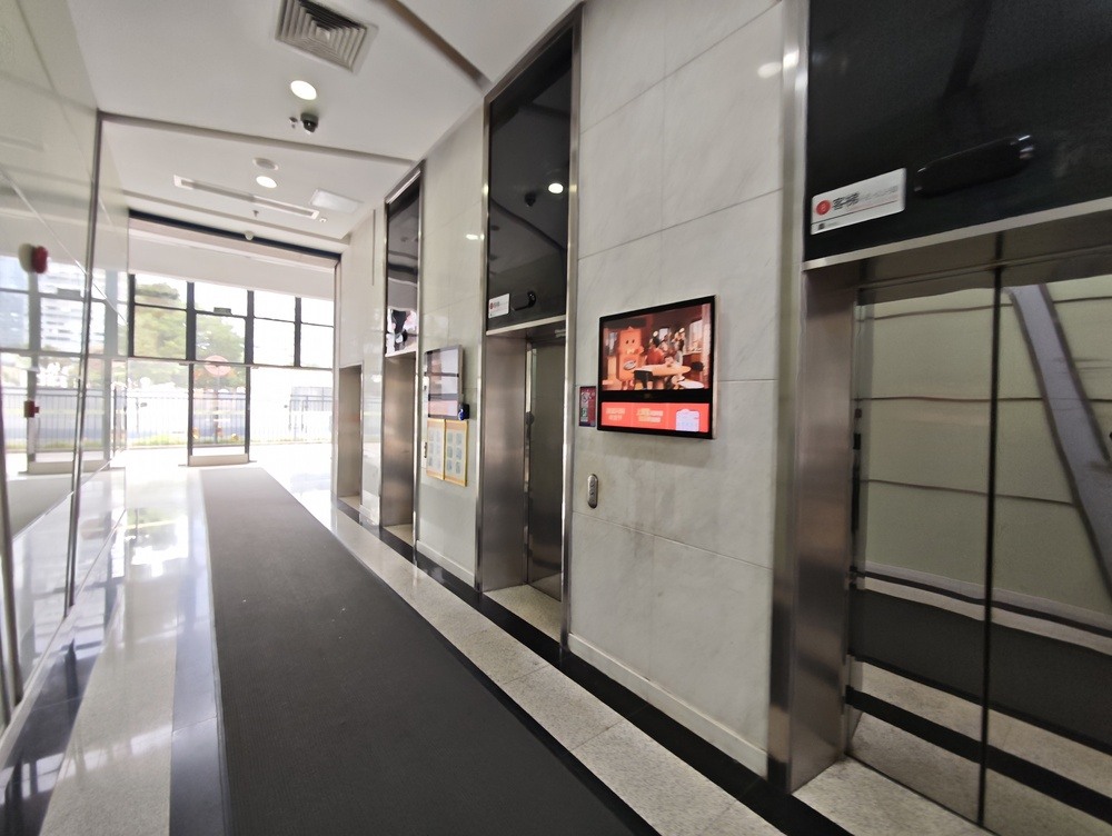 电梯厅1